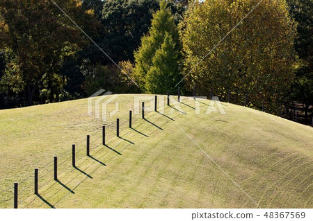 一座小山 一座小山 48367569