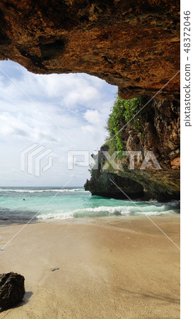 View of beautiful hidden Suluban Beach, Bali View of beautiful hidden Suluban Beach, Bali 48372046