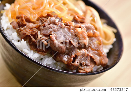 Sukiyaki on rice 48373247