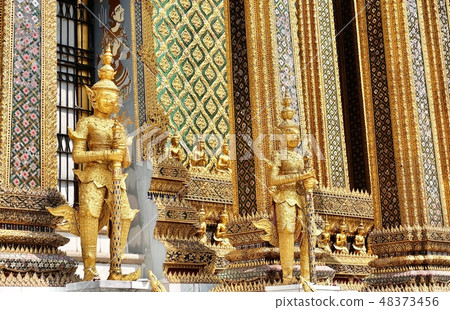 Thai Guardian Giant Statues in Wat Phra Kaew Thail Thai Guardian Giant Statues in Wat Phra Kaew Thail 48373456