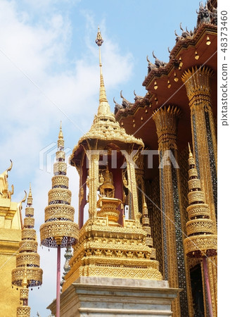 The Golden Crown at Grand Palace, Bangkok Thailand The Golden Crown at Grand Palace, Bangkok Thailand 48373460
