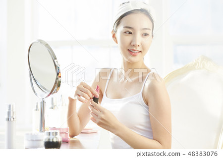 Women beauty Women beauty 48383076