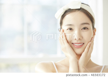 Women beauty Women beauty 48383172
