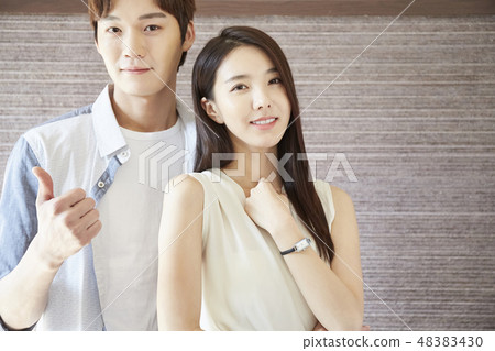 Business woman businessman 48383430