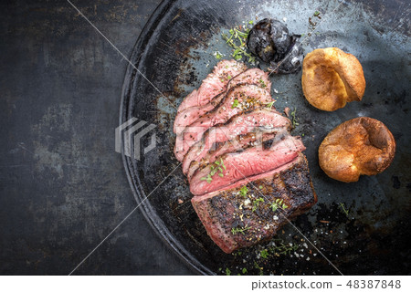 Barbecue caveman wagyu roast beef 48387848