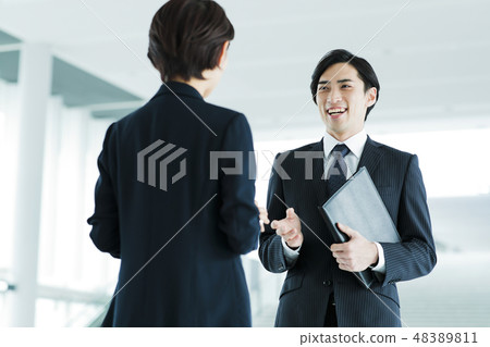 Business office businessman middleware career men Business office businessman middleware career men 48389811