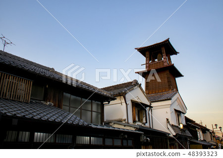 時鐘在日落時分 時鐘在日落時分 48393323