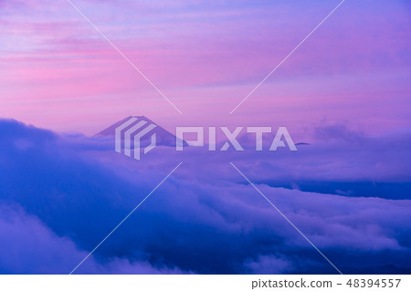 (Yamanashi Prefecture) Unkai and Mt. Fuji dawn (Yamanashi Prefecture) Unkai and Mt. Fuji dawn 48394557