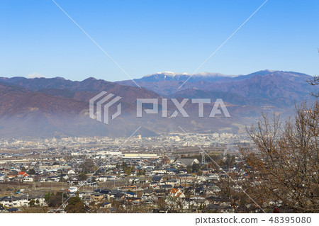 [山梨縣]甲府盆地和雪山 48395080