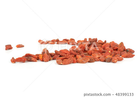 Dried red goji berries isolated on white 48399133