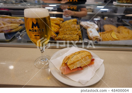 生火腿沙子和啤酒 生火腿沙子和啤酒 48400004