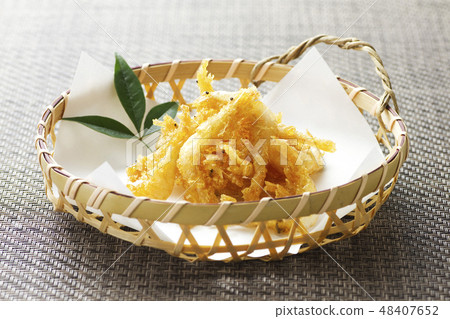 White shrimp tempura 1 48407652