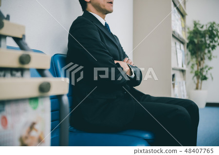 waiting room, await, employee 48407765