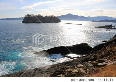 Sakiyama's Syukubi Hole and Hiji Island (Iwate Prefecture Miyako City) Sakiyama's Syukubi Hole and Hiji Island (Iwate Prefecture Miyako City) 48411013