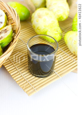 Noni juice or noni juice extracted or organic noni 48411622