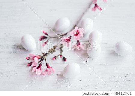 Spring blossom pink flowers In the glass And white 48412701