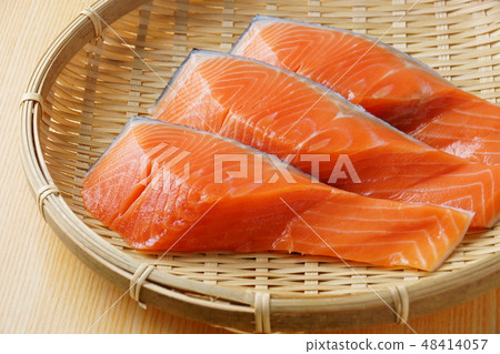 原料三文魚柳 48414057