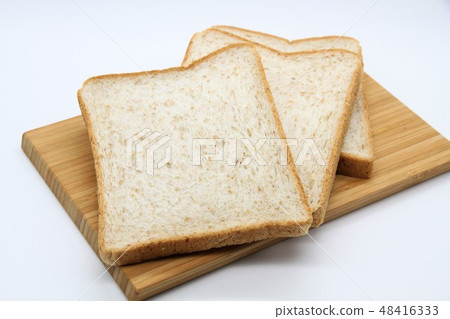 Whole-grain bread 48416333
