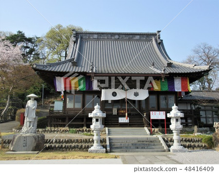 孤獨的寺廟主殿 48416409