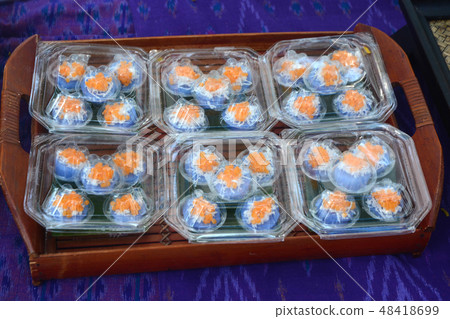 Butterfly Pea Rice Cakes (Thai Dessert) Butterfly Pea Rice Cakes (Thai Dessert) 48418699