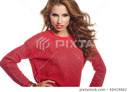 Amazing beautiful brunette woman in autumn color. Studio shoot 48419862