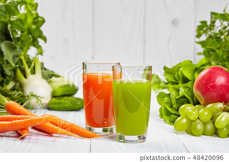 Various Freshly Vegetable Juices for Detox Various Freshly Vegetable Juices for Detox 48420096
