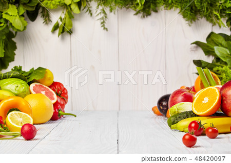 Fruit and vegetable borders Fruit and vegetable borders 48420097