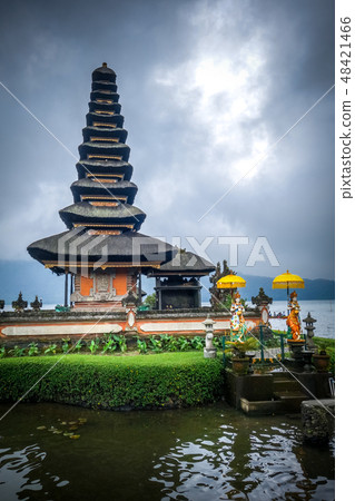 Pura Ulun Danu Bratan, bedugul, Bali, Indonesia Pura Ulun Danu Bratan, bedugul, Bali, Indonesia 48421466