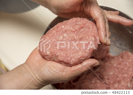 [Hamburger shape making] 48422113