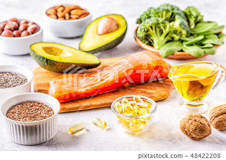 Animal and vegetable sources of omega-3 acids. Animal and vegetable sources of omega-3 acids. 48422208