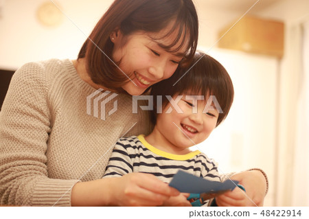 Parent and child to work Parent and child to work 48422914
