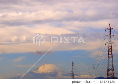 Cloud over Mt. Fuji Cloud over Mt. Fuji 48423380