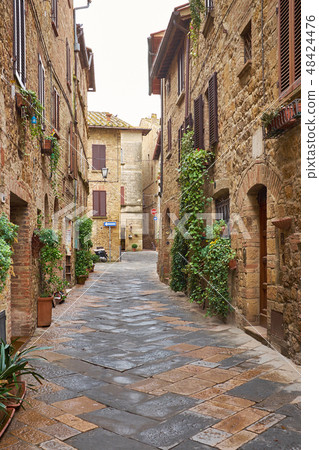 Typical italian narrow street Typical italian narrow street 48424476