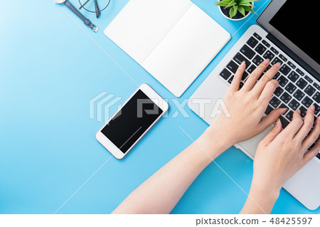 婦女手冊桌面找工作面試求職自由職業樣機求職 48425597