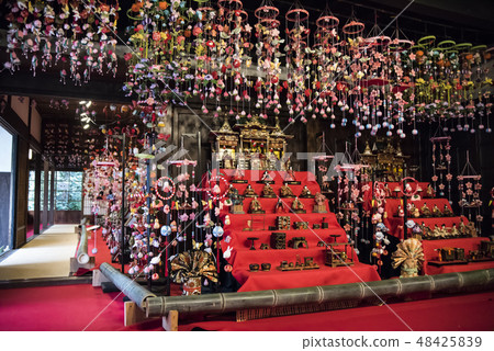 瀨戶花綱Hinamatsuri 瀨戶花綱Hinamatsuri 48425839