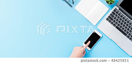 Female hand-held machine Smartphone electronic wallet with online payment mockup Female hand-held machine Smartphone electronic wallet with online payment mockup 48425851