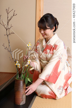 種花的女人 種花的女人 48427989