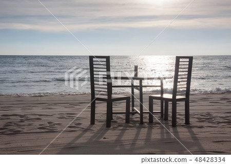 Dining table Dining table 48428334