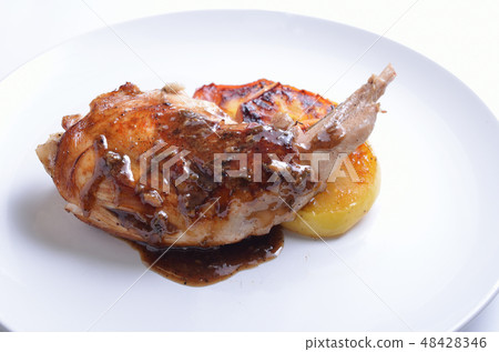 Sous Vide rabbit leg with sous and grilled apple Sous Vide rabbit leg with sous and grilled apple 48428346