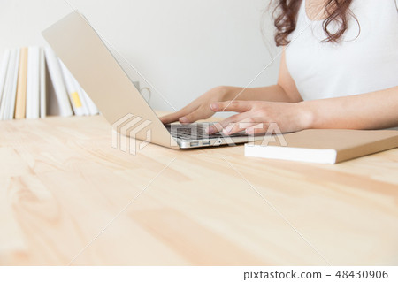 打字·女性·方便 48430906