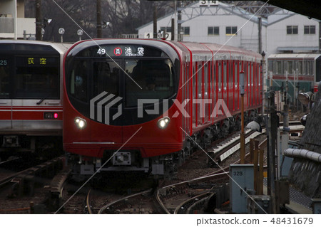 [M] 東京地鐵丸之內線2000系列車 48431679