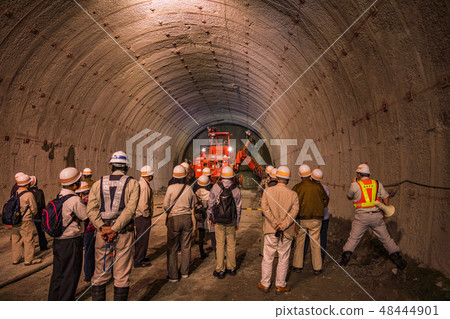 社會研究旅遊隧道施工現場 48444901