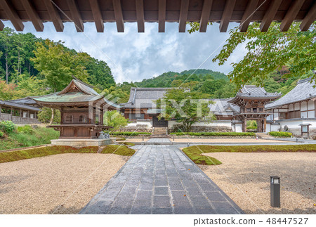 A landscape in the precincts of Yogashi-shi Jogeji 48447527