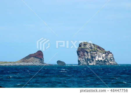 Brother, sea, waves, Brother, sea, waves, 48447756
