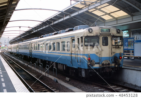Kiha 58 JR Shikoku color Kiha 58 JR Shikoku color 48453128
