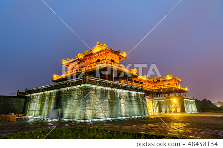 Meridian Gate to the Imperial City in Hue, Vietnam Meridian Gate to the Imperial City in Hue, Vietnam 48458134