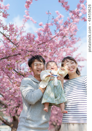 櫻花和家庭照片 48459626