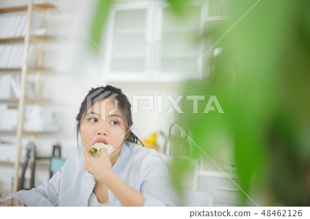 Salad · Female Salad · Female 48462126