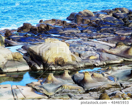 基隆和平島象鼻岩 基隆和平島象鼻岩 48465933