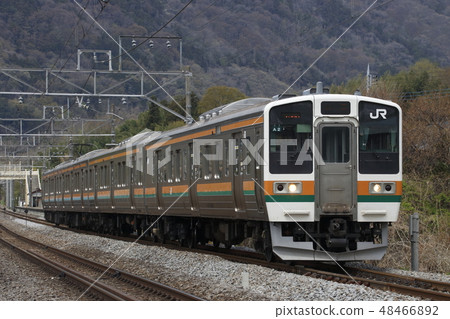 Joetsu Line 211 series (4-car train: Takasaki ⇔ Minakami) Joetsu Line 211 series (4-car train: Takasaki ⇔ Minakami) 48466892